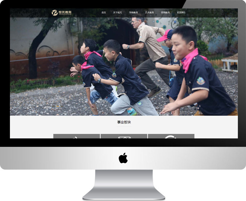 ���M����